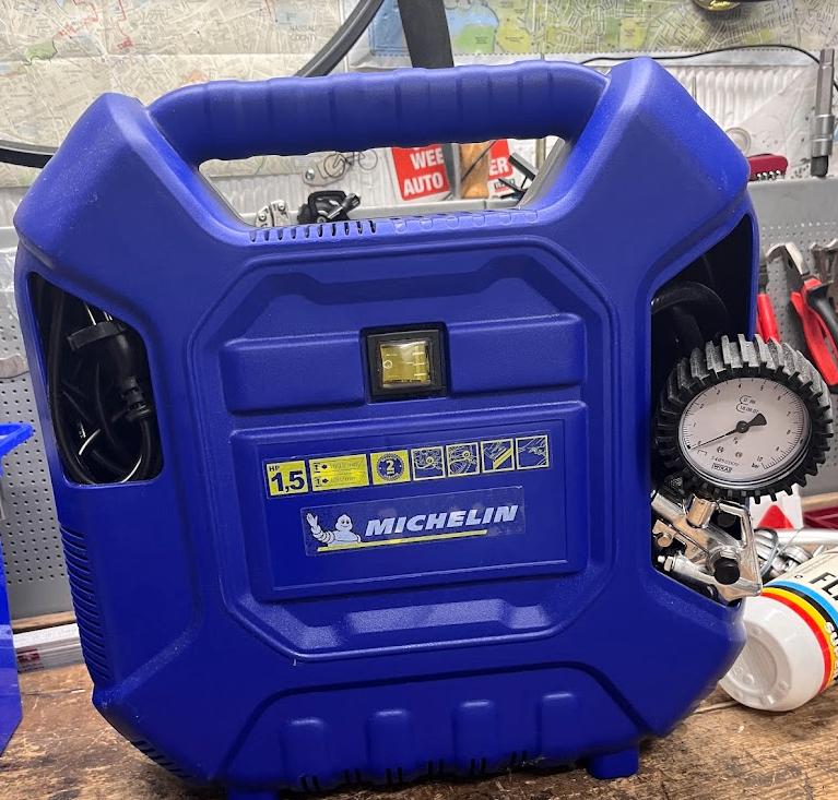 compressor Michelin Air Force, Ophalen, Zo goed als nieuw, Overige typen