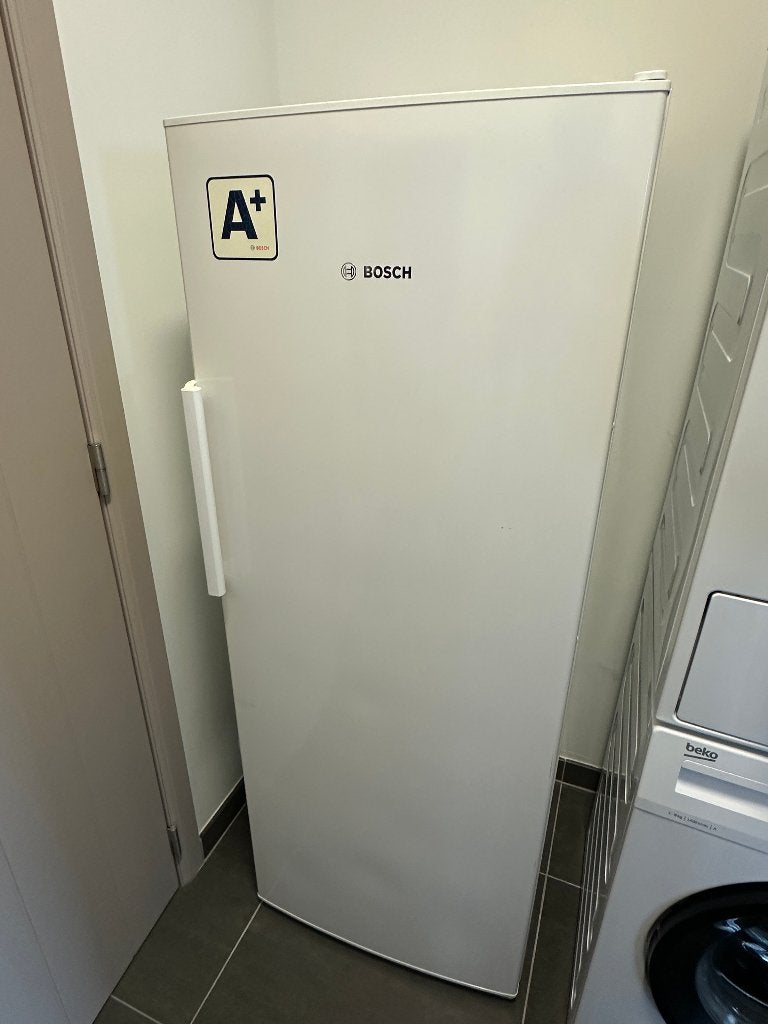BOSCH "GSD26N11/01" Te koop, Elektronische apparatuur, Vriezers en Diepvrieskisten, Gebruikt, Energieklasse A of zuiniger, 140 tot 160 cm