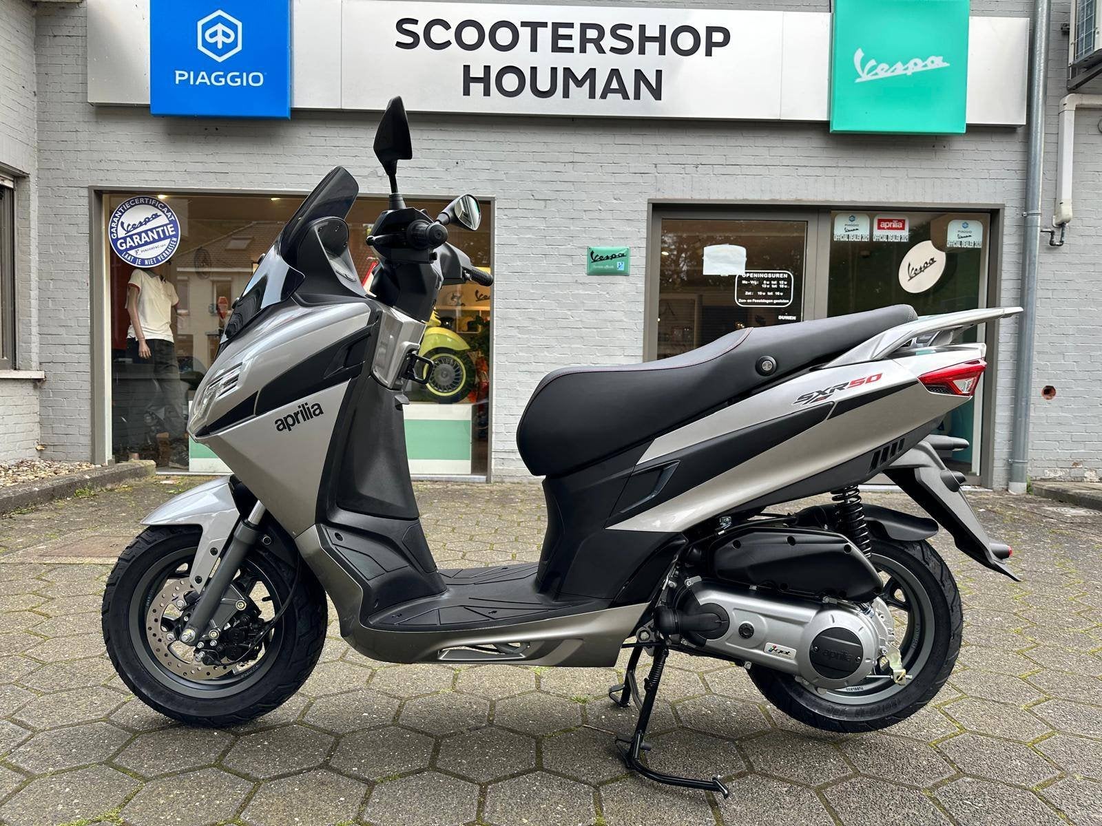 Aprilia SXR 50cc 45Km/h Instinctive Grey (nr.10), Neuf, Essence, 50 cm³, Autres modèles