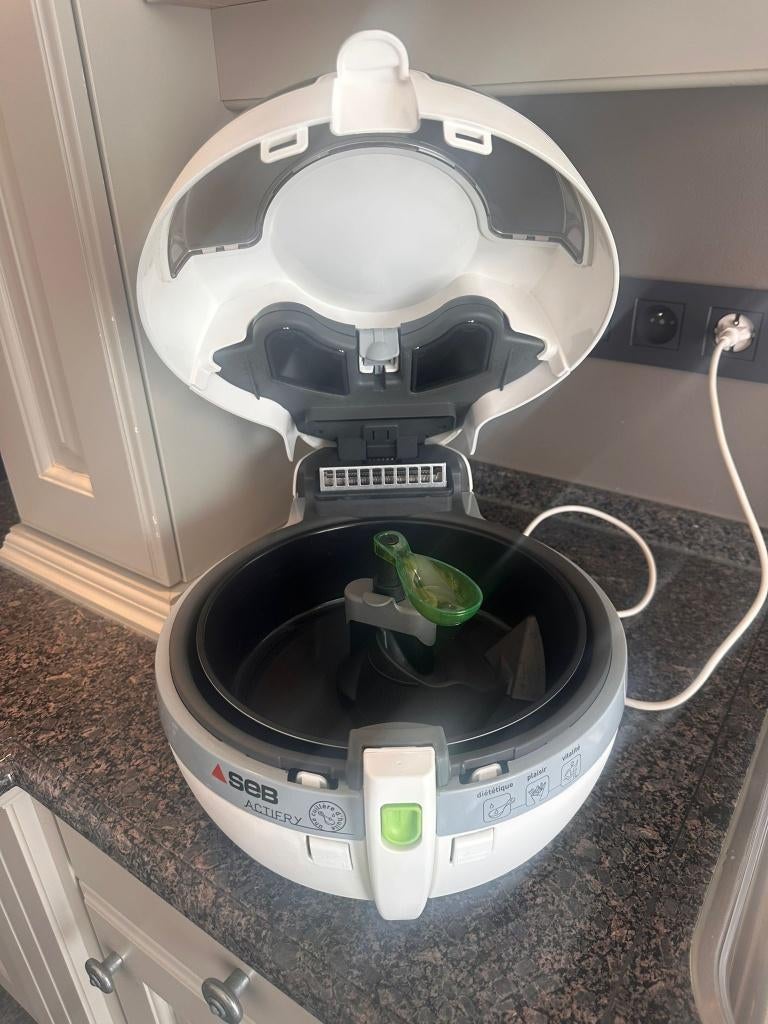 SEB Actifry, Electroménager, Enlèvement, Comme neuf, Friteuse à air, 1500 grammes ou plus