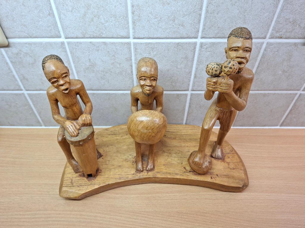 Afrikaans orkest, Enlèvement
