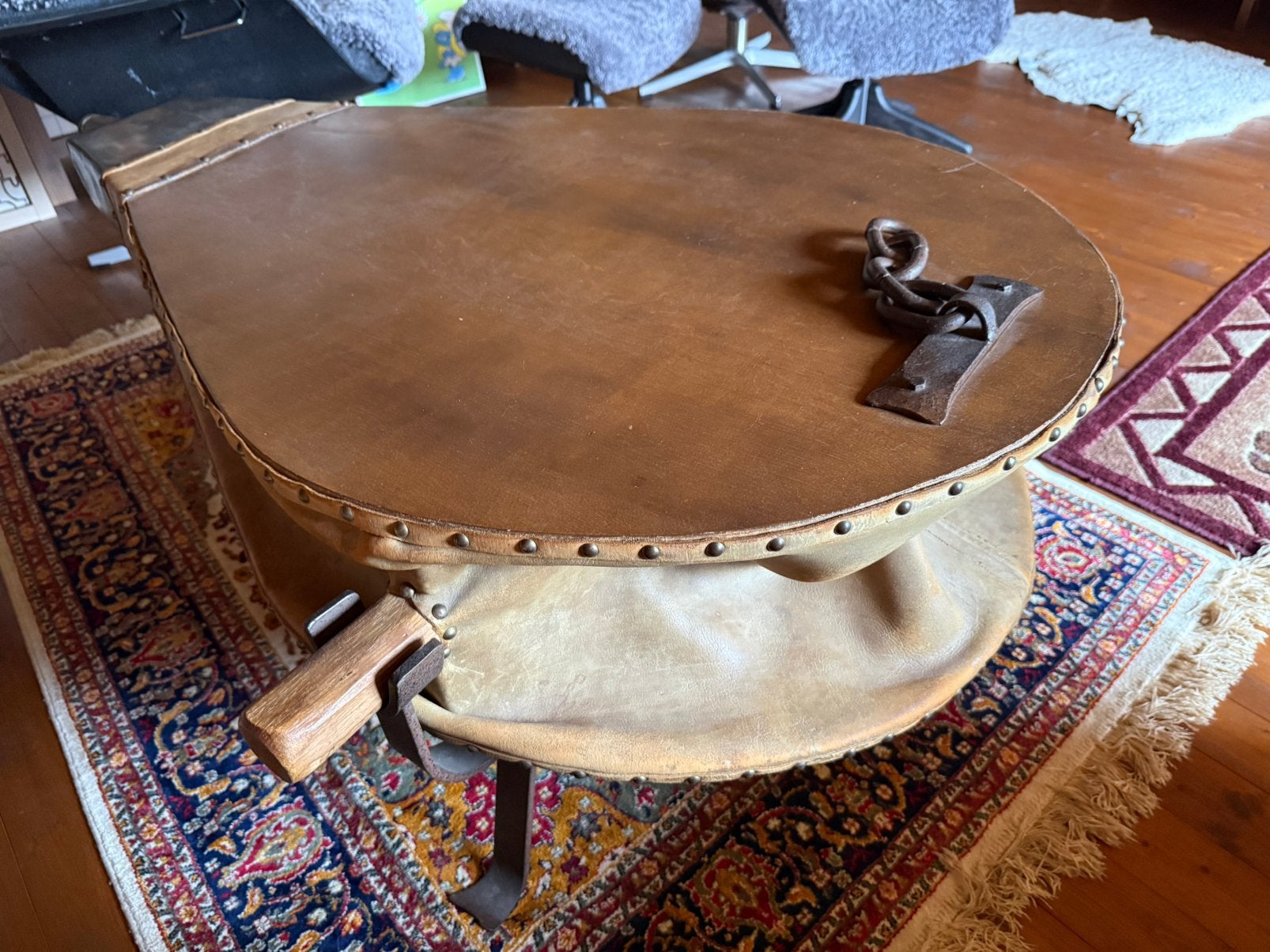 Speciale tafel blaasbalg, Ophalen