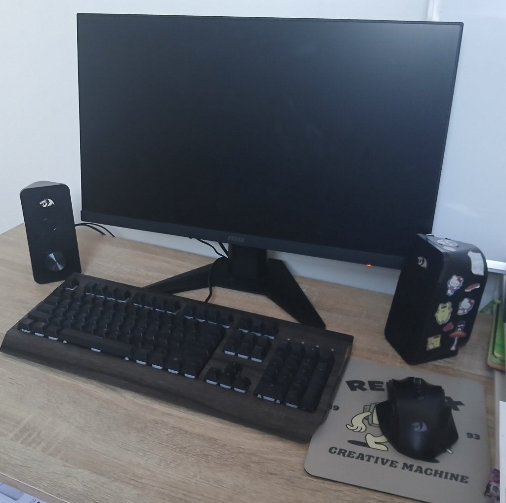 PC AMD Ryzen 5 7500F 6-Core Processor/ AMD Radeon RX 7700 XT, Avec carte vidéo, 3 à 4 Ghz, Gaming, Custom build
