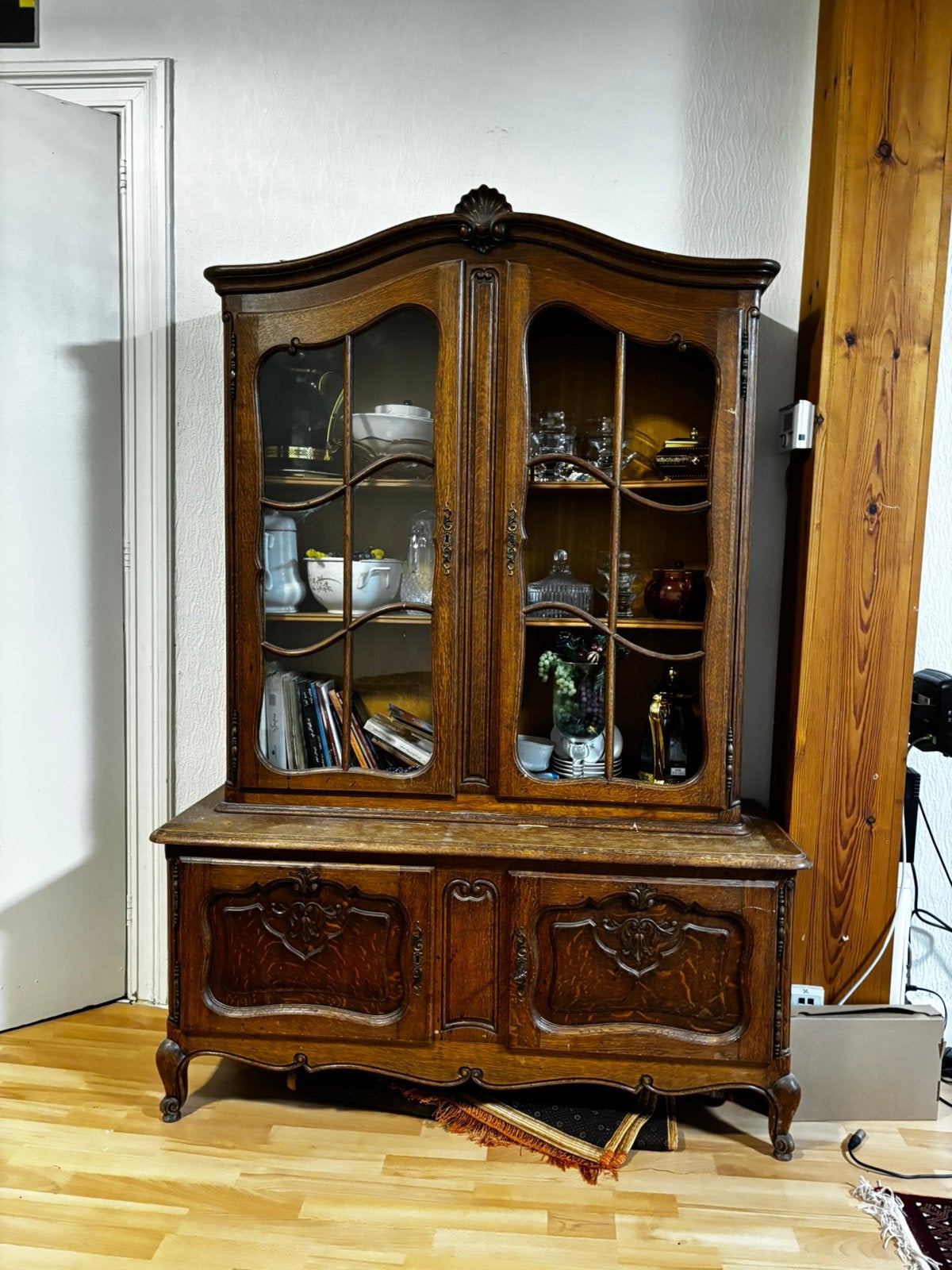 Vintage vitrinekast, Huis en Inrichting, Ophalen, Zo goed als nieuw