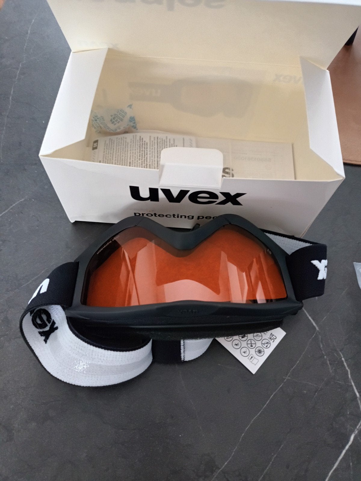 skibril, Uvex, Ophalen