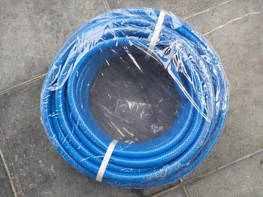 Versterkte blauwe tuinslang – geschat 25 meter, Tuin en Terras, Tuinslangen, Ophalen, Zo goed als nieuw, Tuinslang