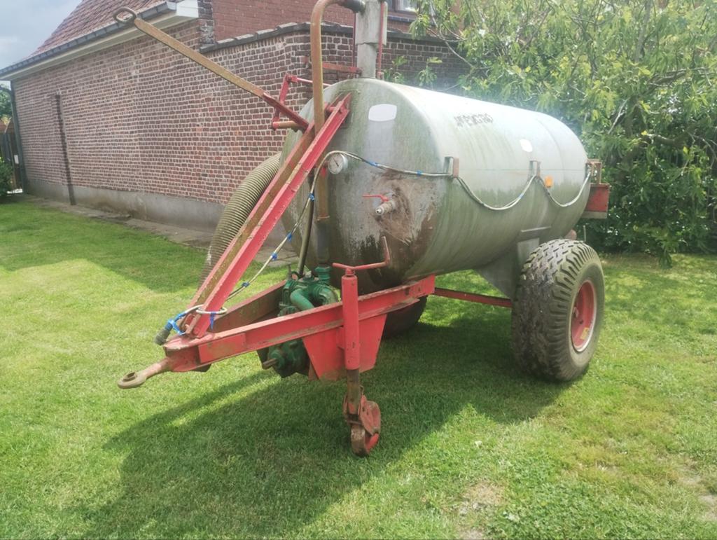 Watertank., Zakelijke goederen, Landbouw | Werktuigen, Ophalen