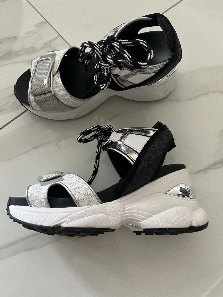 Dames schonen, Ophalen, Michael Kors, Wit, Sandalen of Muiltjes