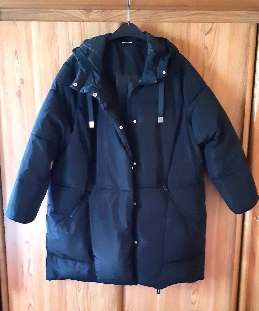 zwarte winterjas dames m: 48 (grote maten), Ophalen, Zwart, Maat 46/48 (XL) of groter, Zo goed als nieuw