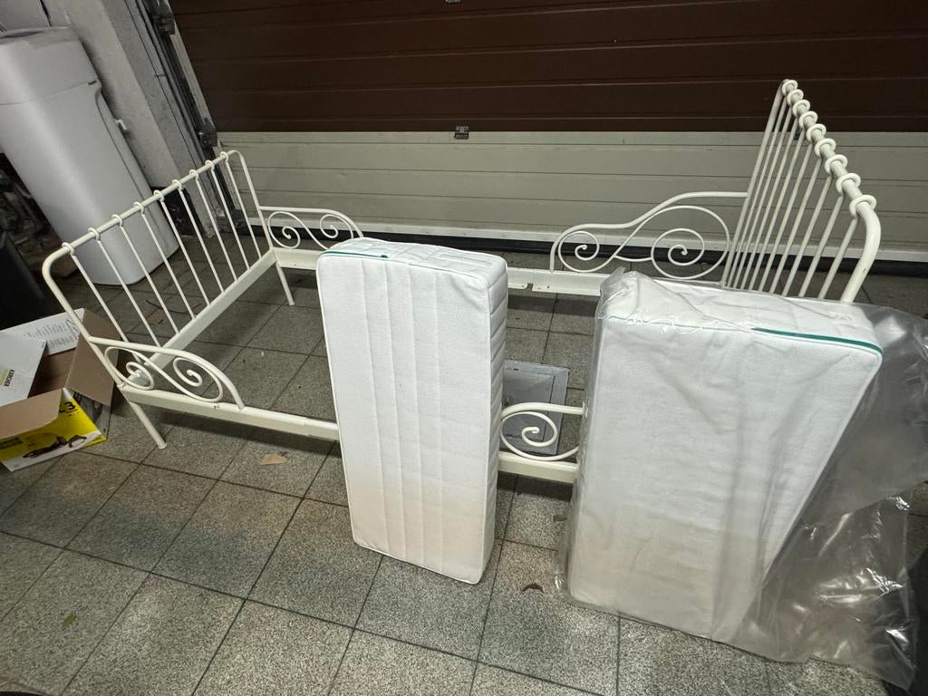 Lit enfant extensible + matelas (3 à 16 ans), Enfants & Bébés, Chambre d'enfant | Lits, Enlèvement, Comme neuf, Matelas