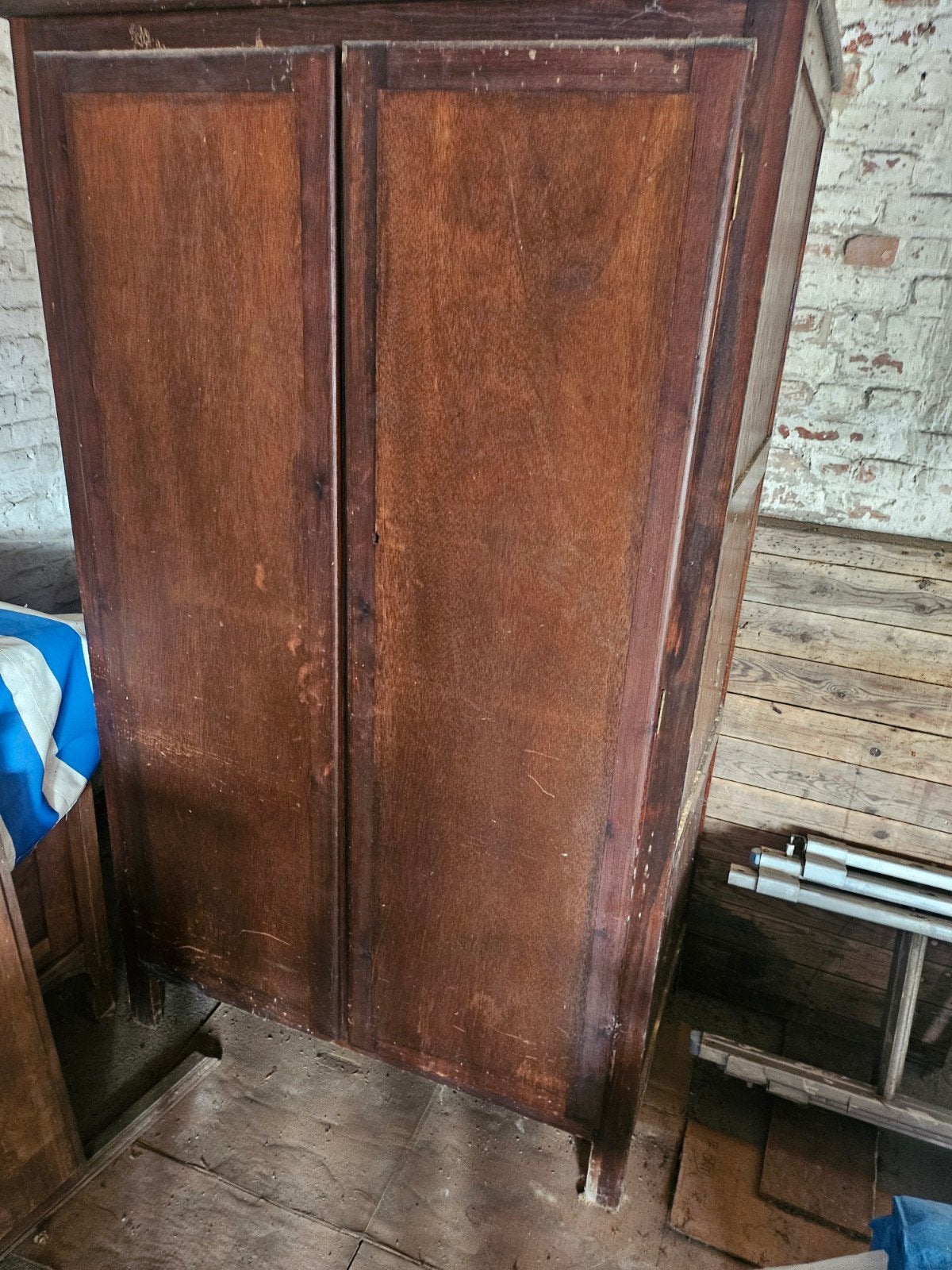 Kast staat in de garage h. 1.80 b. 100 d. 50 cm gratis, Ophalen