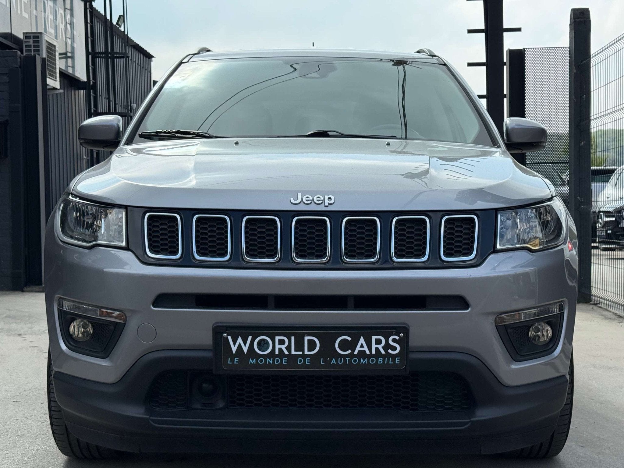 Jeep Compass 1.4 TURBO LONGITUDE - LINE ASS. - CAMERA - CARP, Autos, Jeep, Cuir, Argent ou Gris, Achat, Euro 6