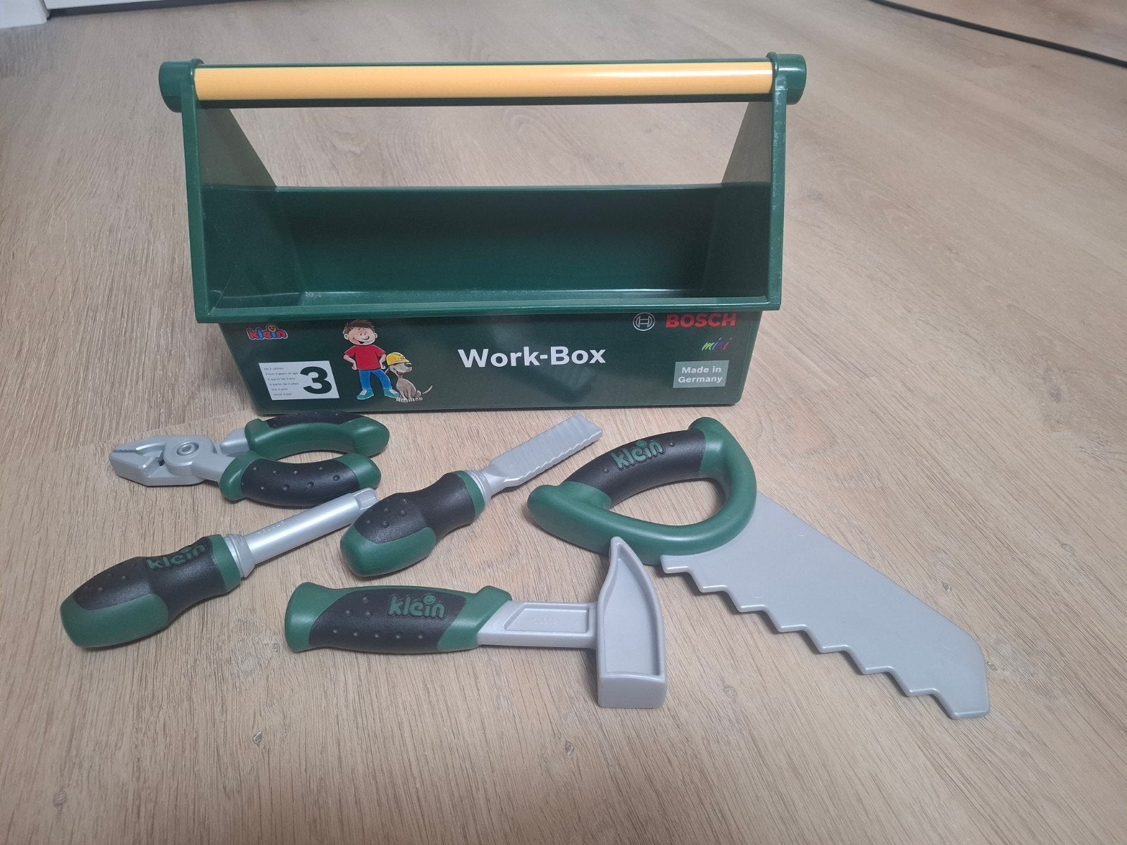 Werkkoffer, Ophalen