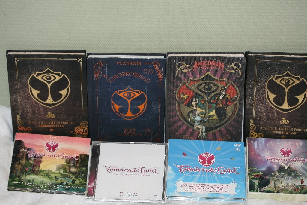 Tomorrowland - LOT, Cd's en Dvd's, Cd's | Dance en House, Ophalen of Verzenden, Gebruikt, House
