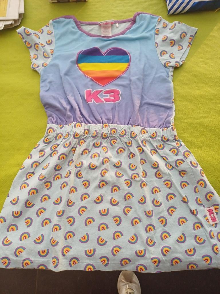 K3 - kleedje, Kinderen en Baby's, Carnavalskleding en Verkleedspullen, Ophalen of Verzenden, Gebruikt, 122 t/m 128, Meisje