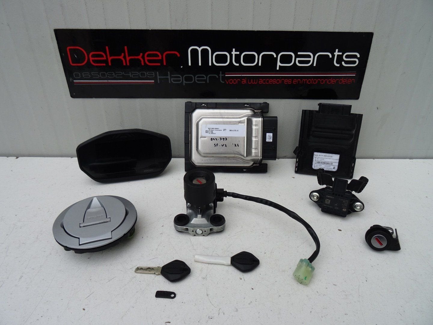 Complete Slotenset + Teller Ducati Streetfighter V2 2022 >, Motos, Pièces | Ducati, Enlèvement ou Envoi