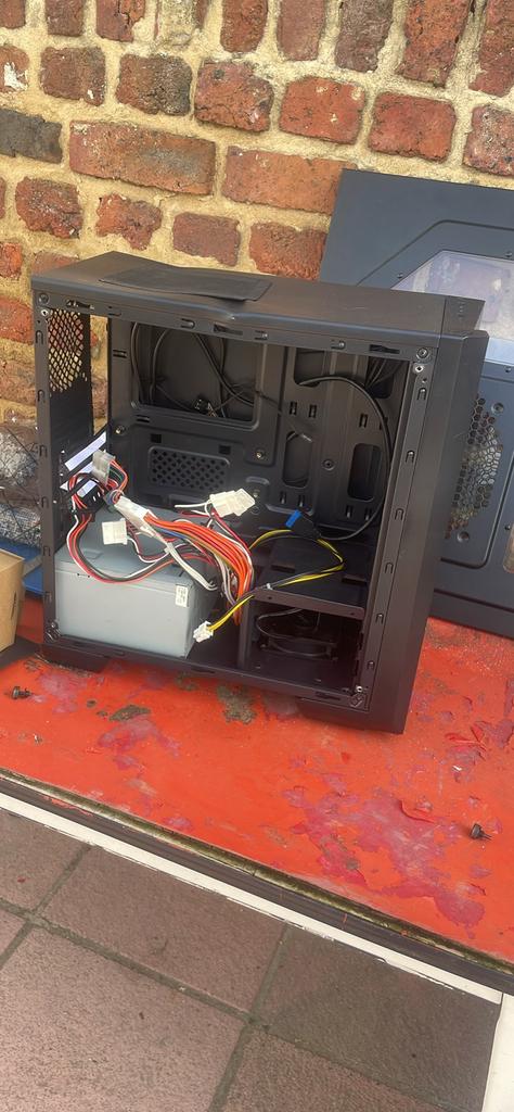 Boîtier pc gamer + alimentation 350w, Enlèvement, Comme neuf