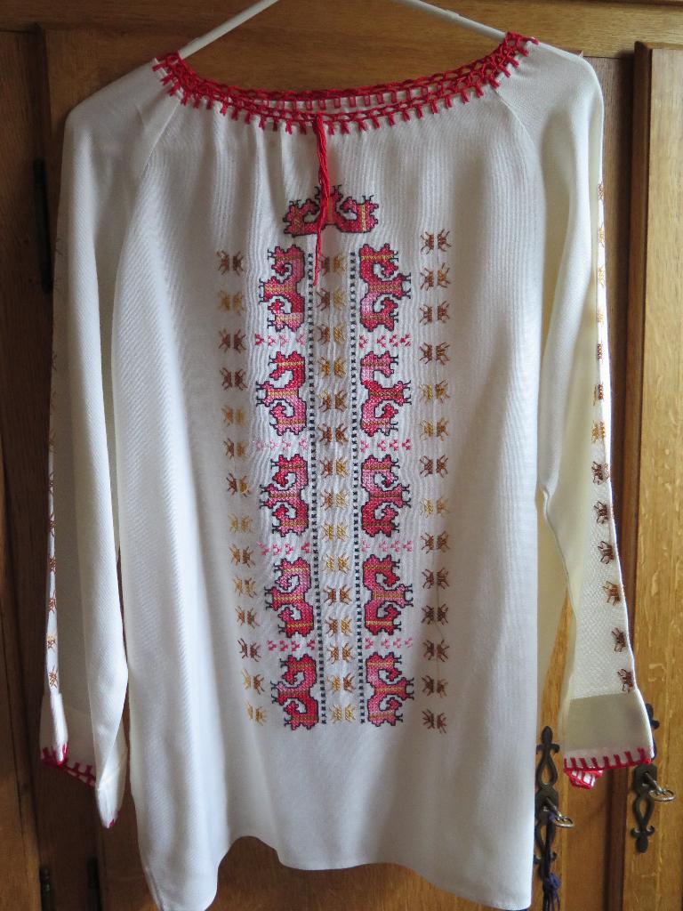 geborduurde bloes, Kleding | Dames, Ophalen of Verzenden, Zo goed als nieuw, Maat 42/44 (L), Wit