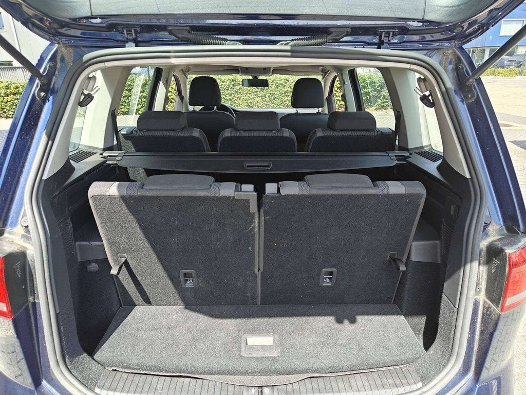 Volkswagen Touran 1.5 TSI DSG 7-zit 45000km!/AdCruise/Airco/, Auto's, Volkswagen, 110 kW, 4 cilinders, Blauw, 7 zetels