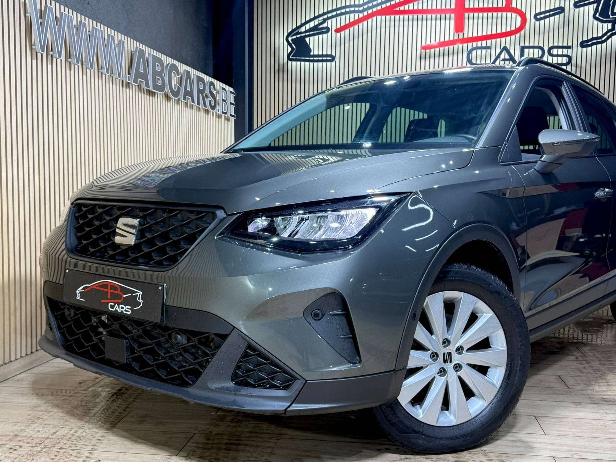SEAT Arona 1.0 TSI Move! * SPORT * GARANTIE 12 MOIS * 1ER PR, Autos, Argent ou Gris, Achat, Entreprise, Boîte manuelle