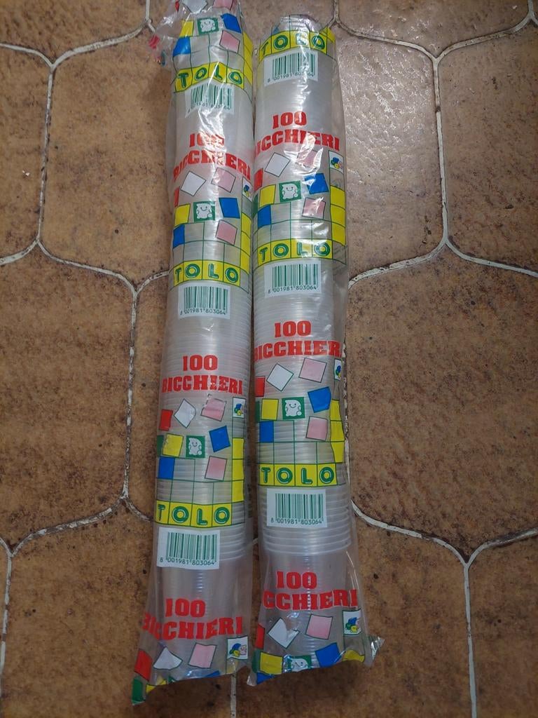 Gobelets plastiques jetables 20cl.