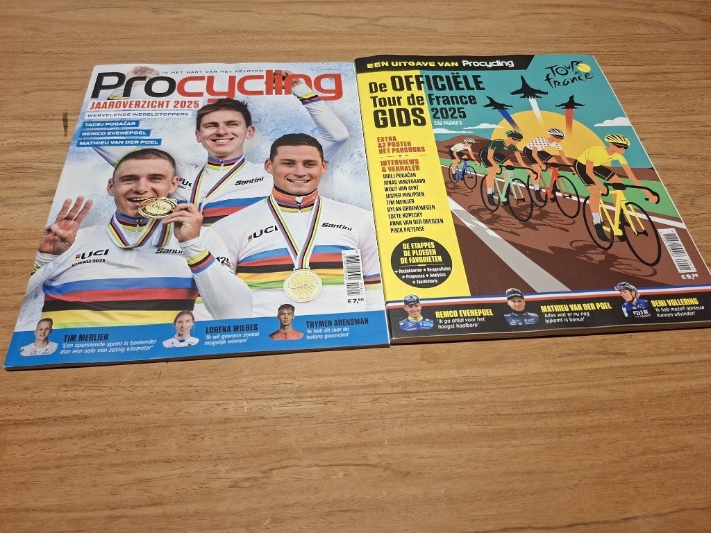 Procycling magazines: jaaroverzicht en tour de France 2025, Boeken, Sportboeken, Ophalen, Zo goed als nieuw, Lopen en Fietsen
