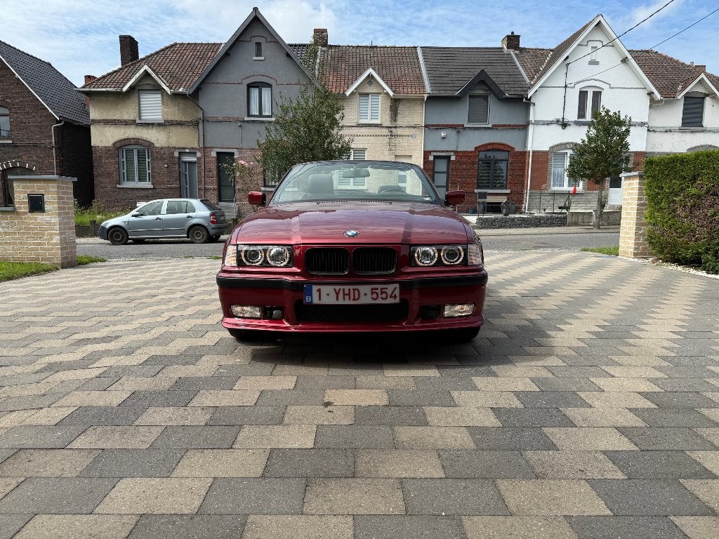 BMW 318 CABRIO, Autos, Cuir, Achat, Cabriolet, Boîte manuelle