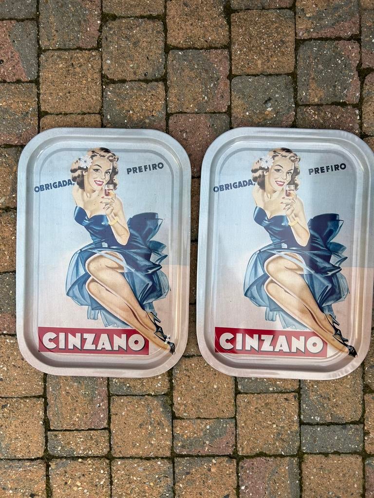 Cinzano ( Plateau’s 2 stuks ), Verzamelen, Merken en Reclamevoorwerpen, Ophalen of Verzenden, Zo goed als nieuw