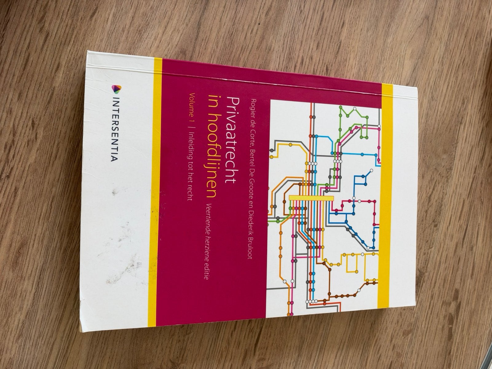 Boek inleiding tot het recht 14e editie, Ophalen, Zo goed als nieuw