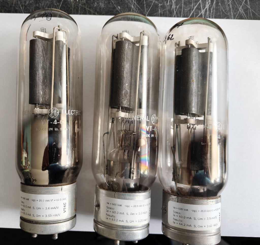 Drie VT4C triodes General Electric getest op roetest, Audio, Tv en Foto, Buizenversterker, Ophalen of Verzenden, Buis of Buizen