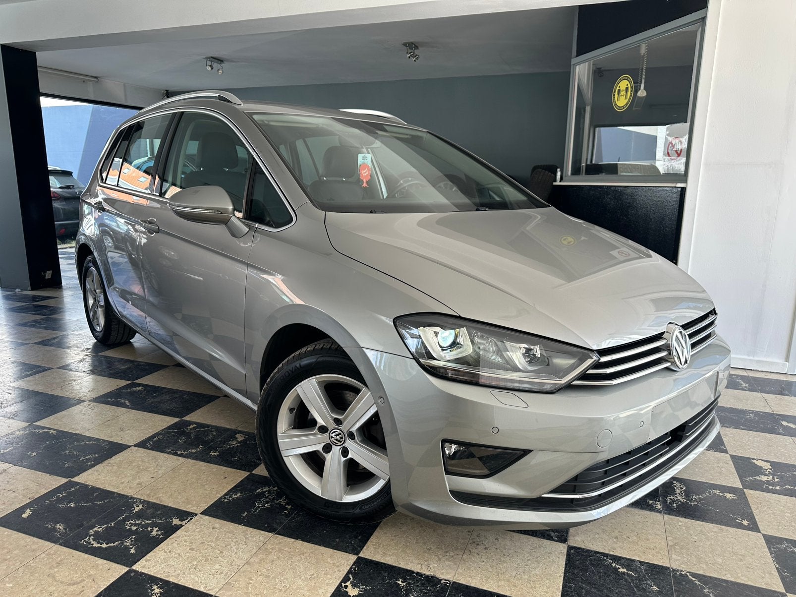 Volkswagen Golf Sportsvan Golf Sportsvan 1.4 TSI, Argent ou Gris, Achat, Euro 6, Entreprise