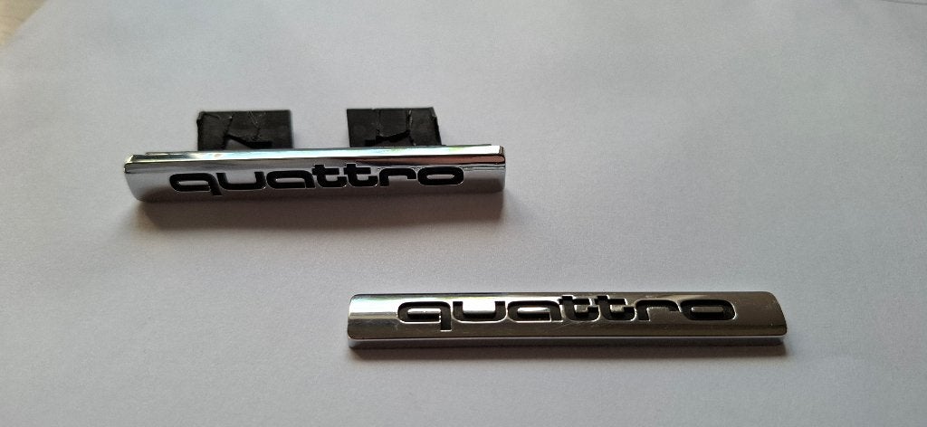 Audi quattro logo, Auto-onderdelen, Ophalen, Gebruikt, Audi