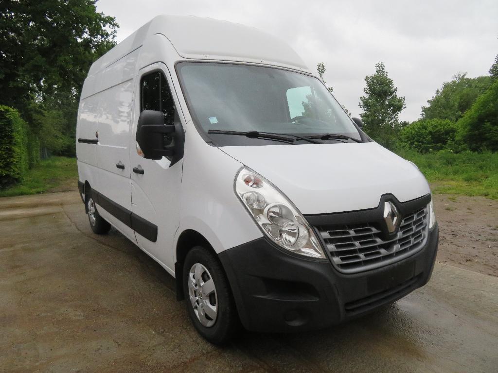 Renault Master 2.3dCi- L2H3 - 142.632km - 2018 - €6b, Autos, Camionnettes & Utilitaires, https://public.car-pass.be/vhr/ffa91cbb-fc52-411b-ae55-4bef100c5e5c