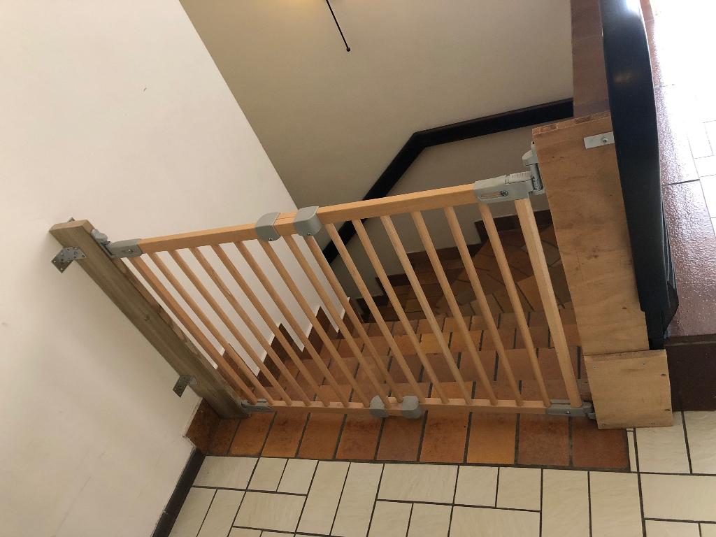 Barrière en bois (sécurité enfant) pour escalier, Enlèvement, Utilisé, Bois, Barrière de sécurité