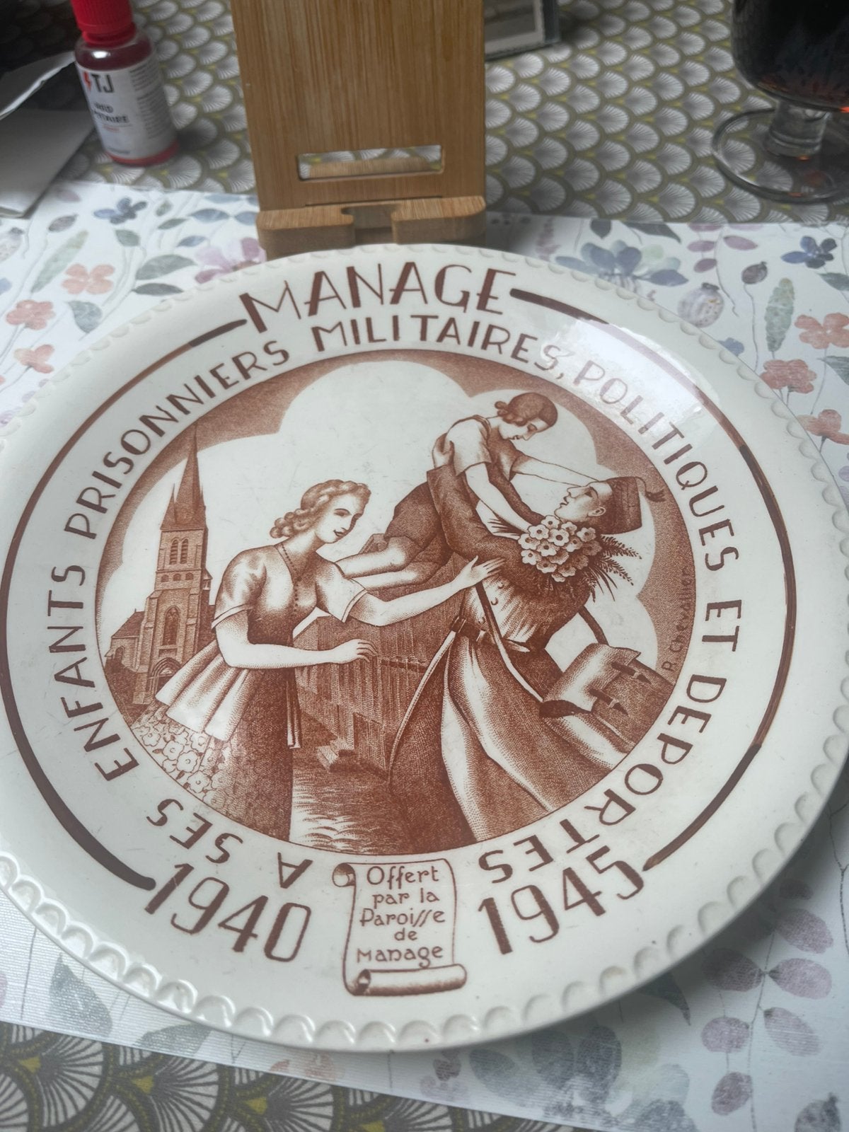 Assiette royal boch 1945 thème Manage, Antiquités & Art, Enlèvement