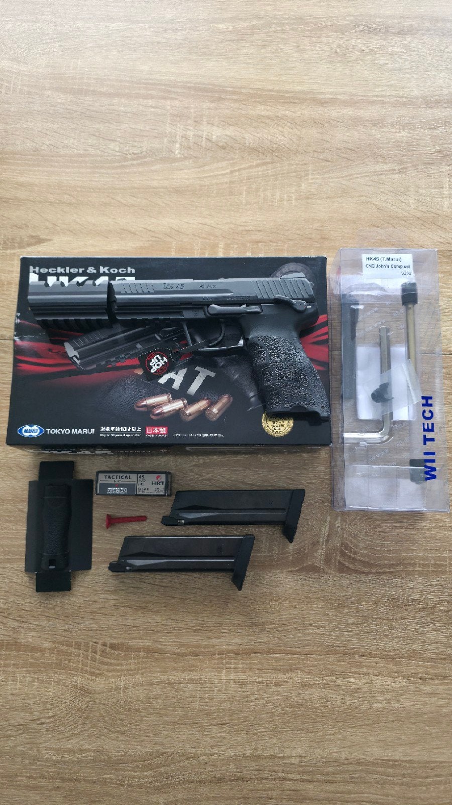 Tokyo Marui HK45 Tactical+Kit John Wick Wii Tech+2 Chargeurs, Enlèvement, Neuf