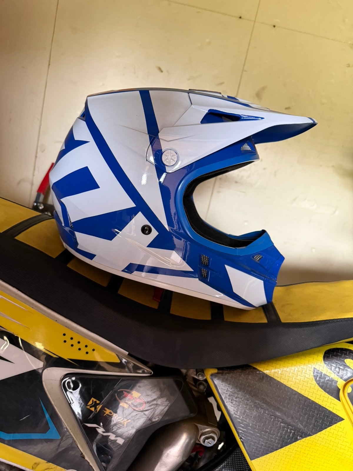 Casque cross fox S, Enlèvement
