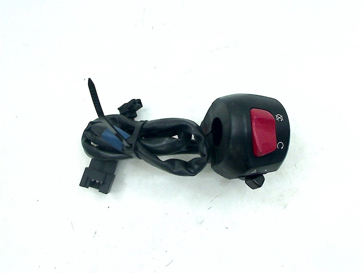 COMMUTATEUR DROIT GSF 600 Bandit 2000-2004 (GSF600 MK2), Dhr. S. di Majo, Utilisé, Info@cama-motorparts.nl, P.J. Troelstraweg 8 8
3144 CX  MAASSLUIS, NL