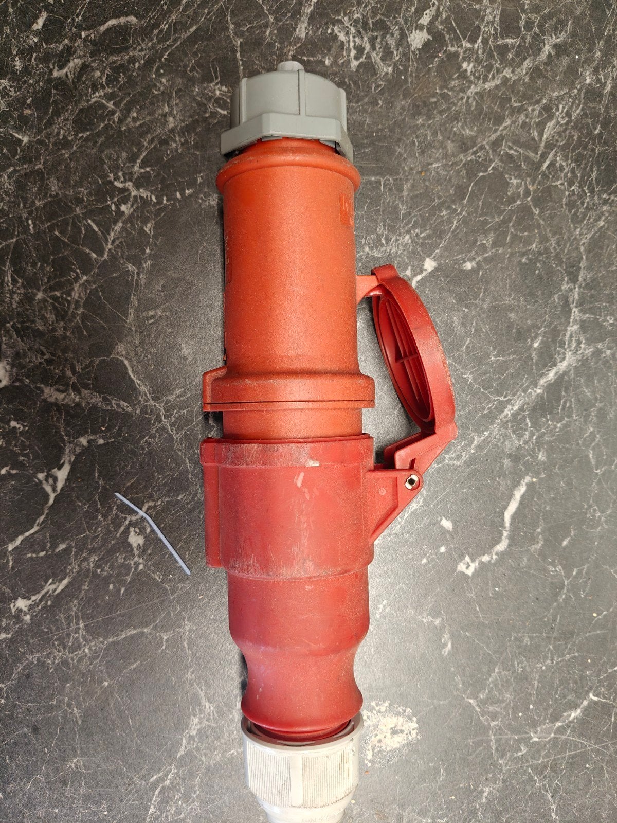 Stekker en stopcontact 3fase 32A 6h, Doe-het-zelf en Bouw, Ophalen, Zo goed als nieuw