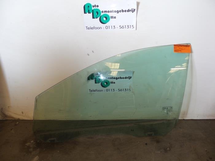 Vitre portière 4portes avant gauche d'un Ford Focus (Focus, -, 3 mois de garantie, -, -