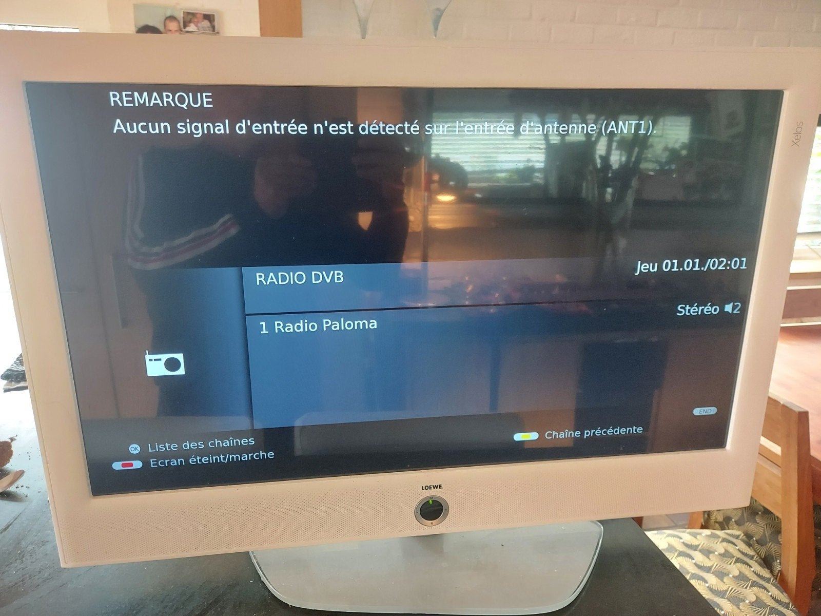 Television Loewe blanc Xelos 32, Audio, Tv en Foto, Ophalen