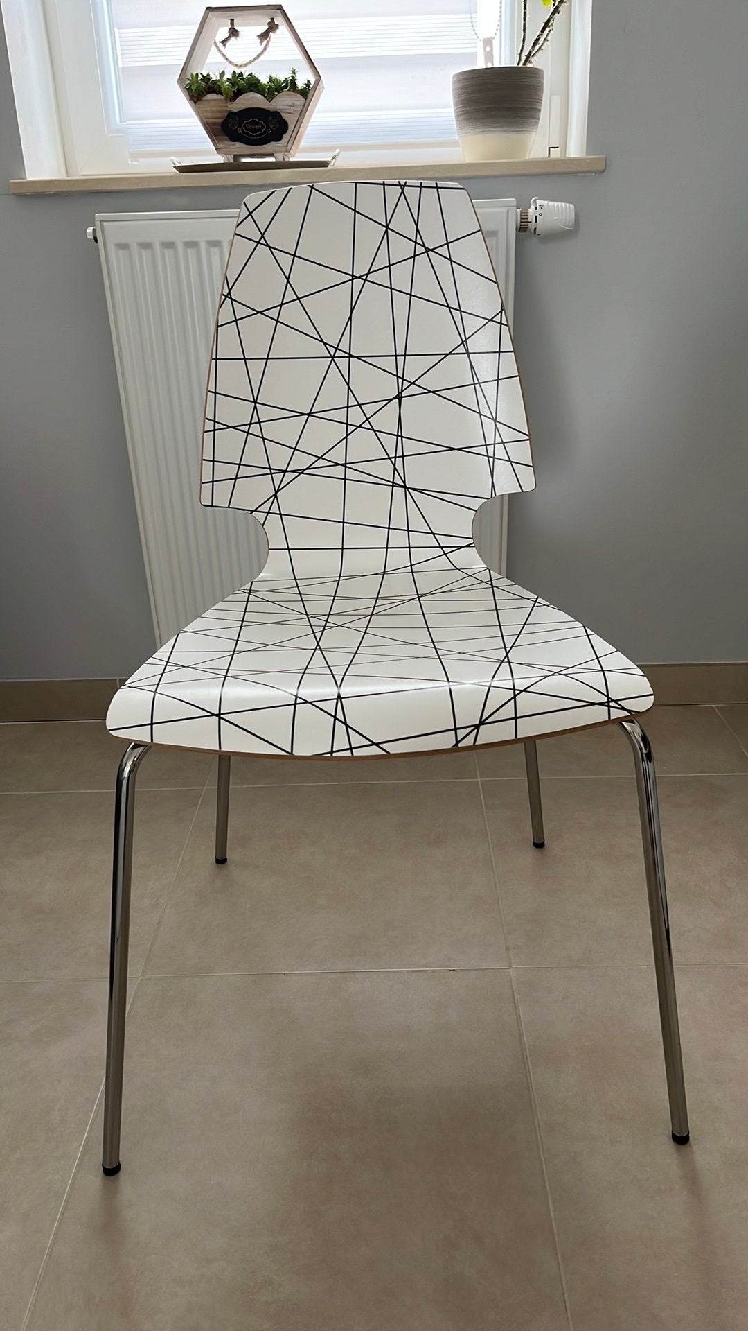 Lot de 4 chaises identiques, Maison & Meubles, Enlèvement, Utilisé, Autres matériaux, Blanc