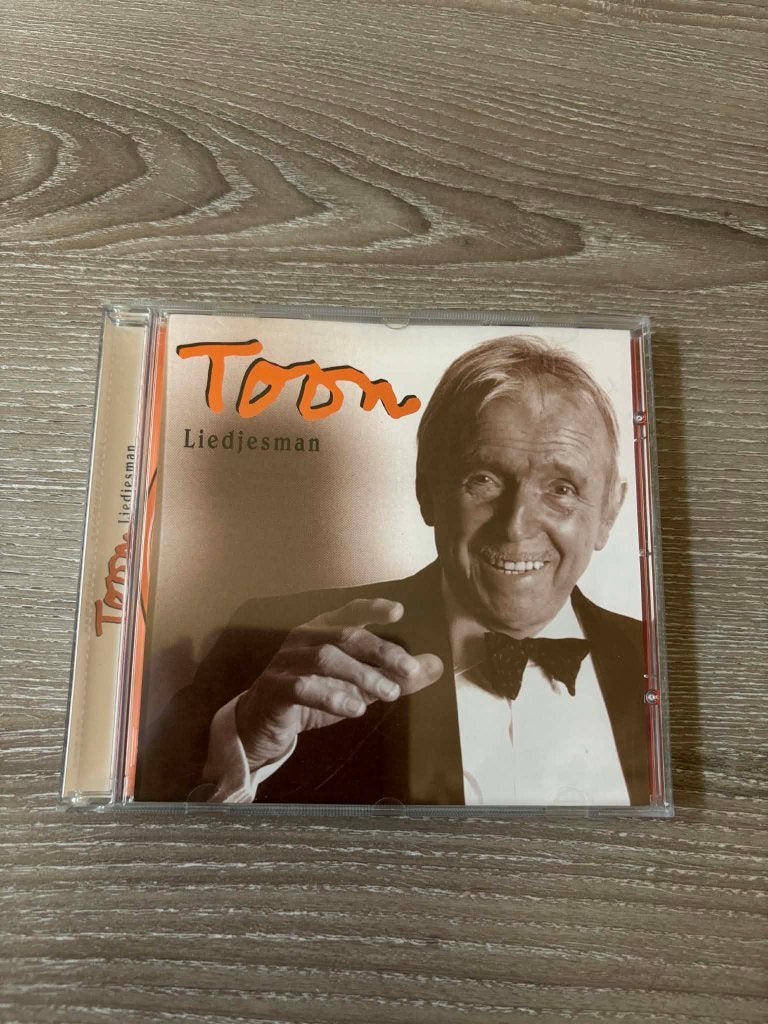 Toon Hermans cd, Liedjesman. Mag weg voor slechts 2 euro., Ophalen of Verzenden, Zo goed als nieuw, Cabaret of Kleinkunst