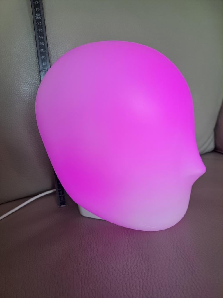 Tête lumineuse, Enlèvement