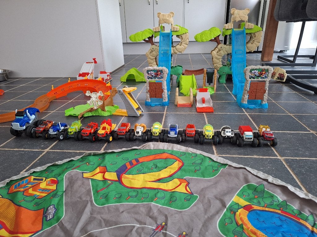Blaze en de monsterwielen, Ophalen, Gebruikt