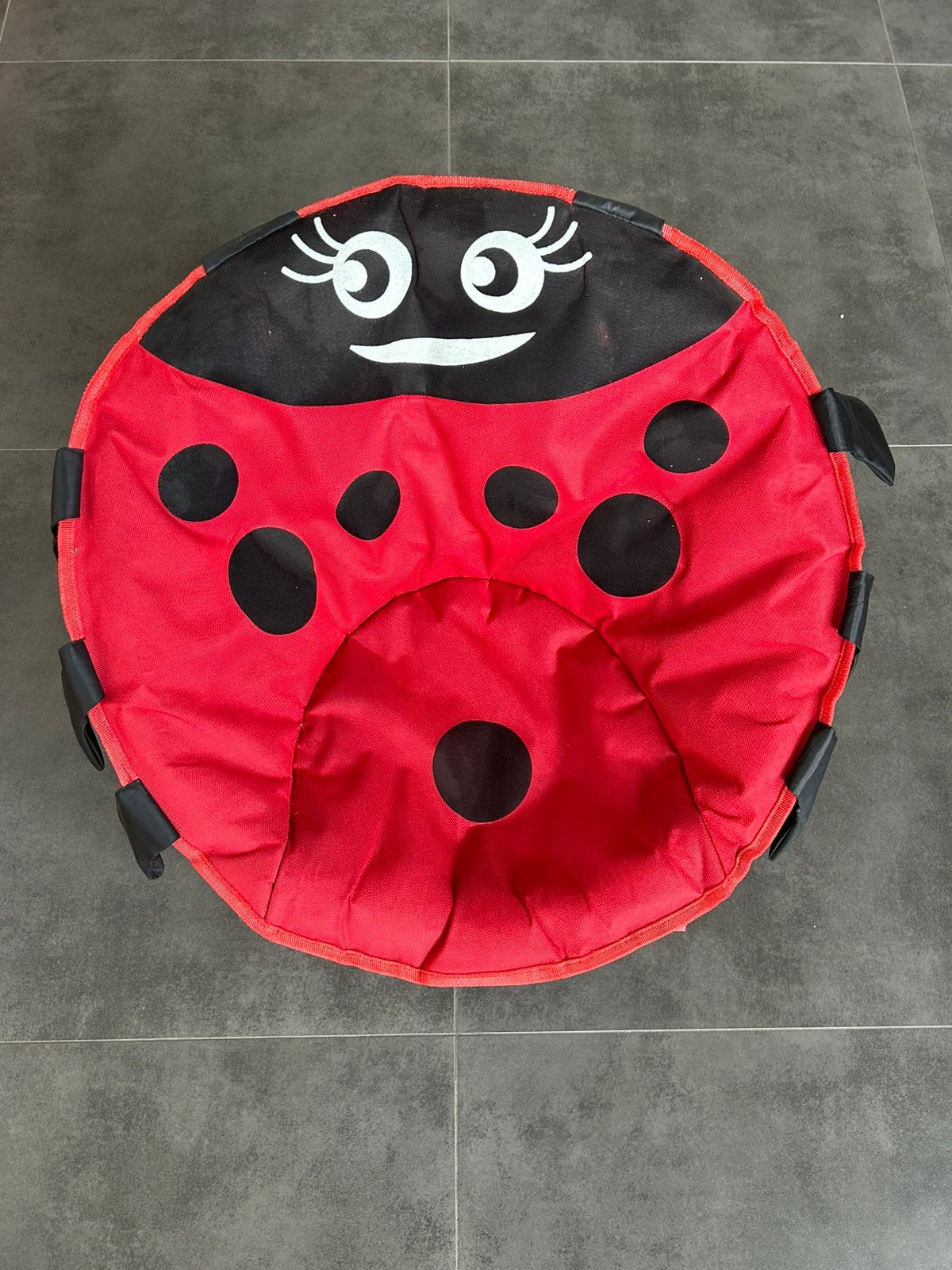 Lieveheersbeestje kinderstoel binnen en buiten, rood, Ophalen, Zo goed als nieuw