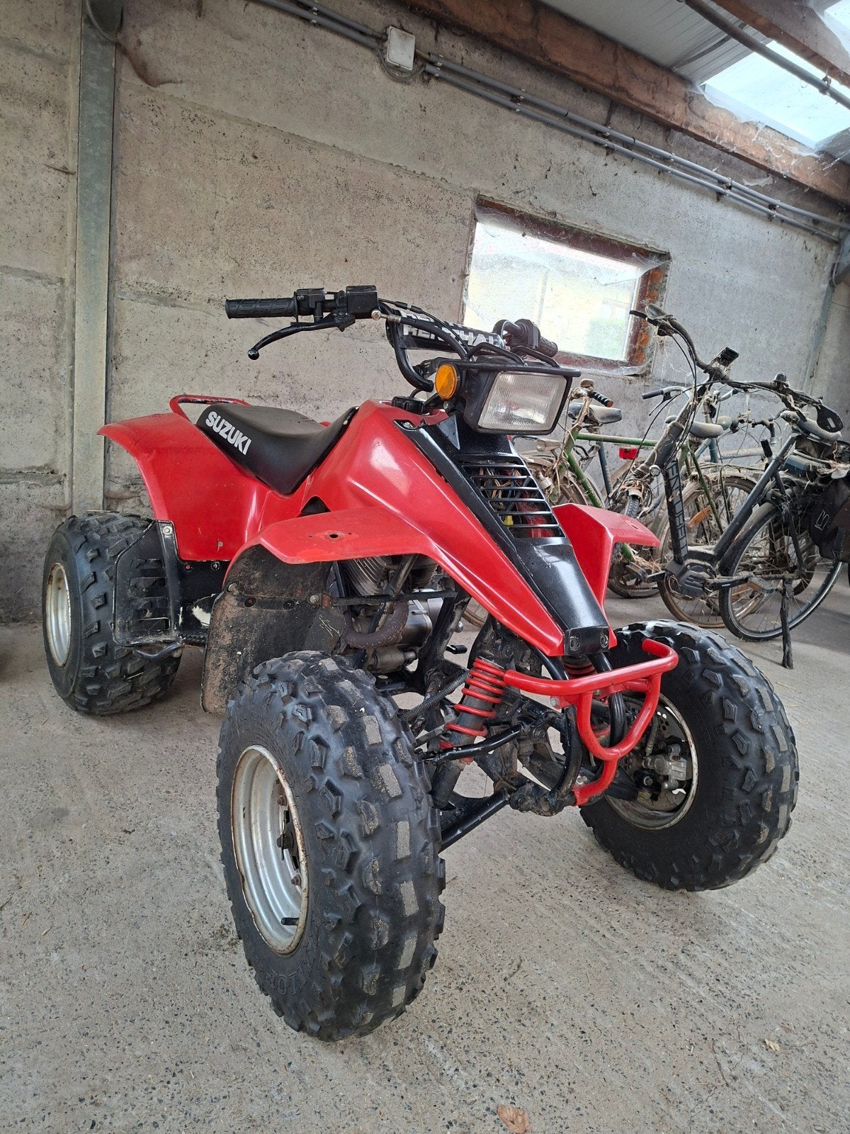 suzuki LT320e straatlegaal!, Motoren, 1 cilinder, 230 cc, 12 t/m 35 kW
