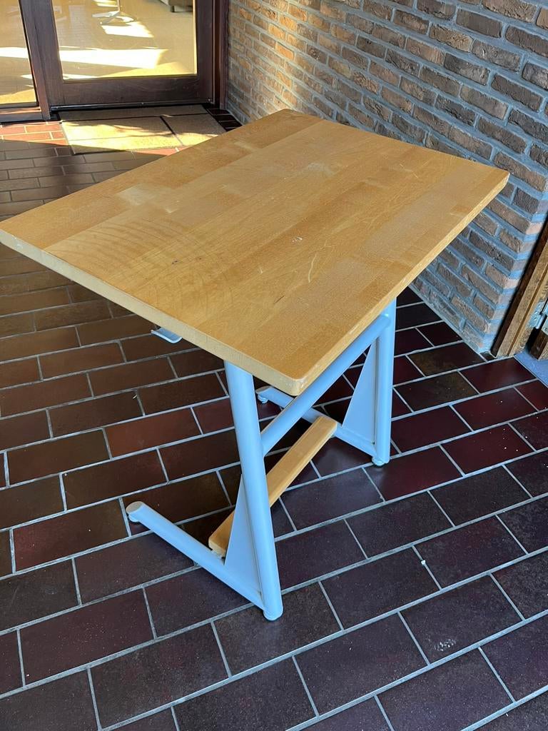 Houten lessenaars op stalen gemoffeld frame, Doe-het-zelf en Bouw, Ophalen, Zo goed als nieuw