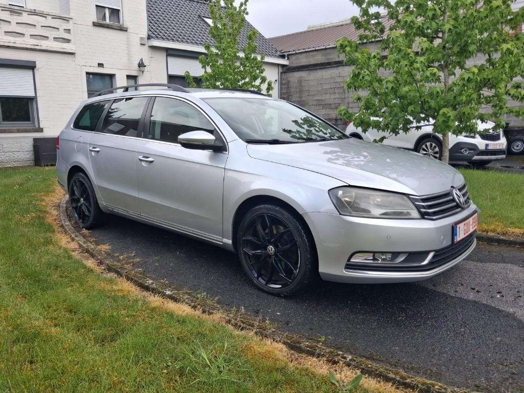 Volkswagen Passat Variant 1.4 TSI - 2012, Auto's, Zwart, 4 cilinders, Particulier, Zilver of Grijs