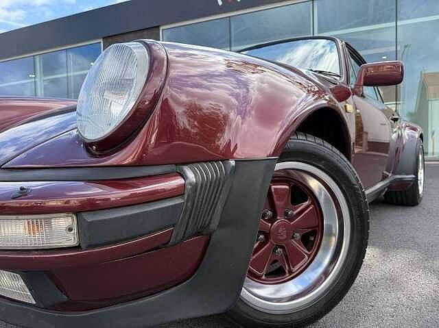 Porsche 930 Turbo 3.3 | Rubinrot Metallic | Like New! |, Auto's, Porsche, 4 zetels, Bruin, Bedrijf, Handgeschakeld
